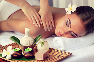 Massagem Thai (cabeça e costas) para 1 by Sukkee Thai SPA nas Avenidas Novas (Lisboa)