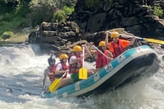 Rafting + Prova de vinho + Petiscos em Melgaço | Para 3 pessoas - 3h | CoralTours Minho