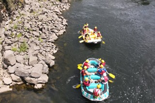 Rafting + Prova de vinho + Petiscos em Melgaço | Para 3 pessoas - 3h | CoralTours Minho