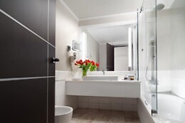 Holiday Suites Arnis Street