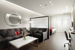 Holiday Suites Arnis Street