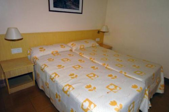 APARTAMENTOS SOLANA, HOTEL TAULL & ROMANIC - photo 5